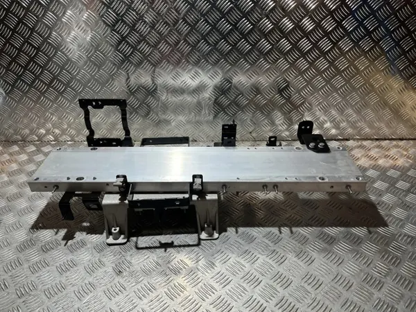 Engine Mount Bracket OEM 9846572380 for Opel Frontera image 2