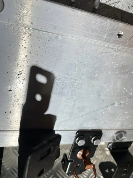 Engine Mount Bracket OEM 9846572380 for Opel Frontera image 3