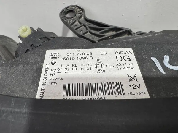 Oikea etuvalaisin Renault Kadjar image 8