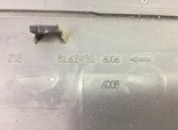 Cache de pilier MAN OEM 81624306006, côté droit image 5
