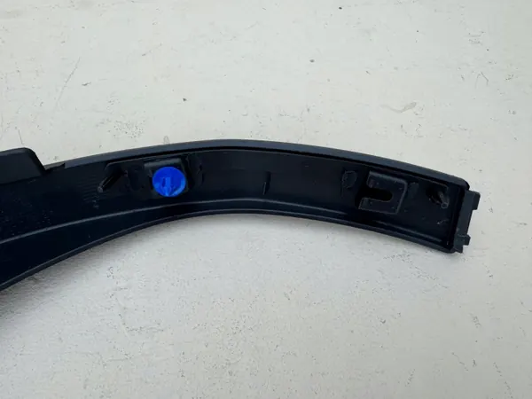 Land Rover OEM BJ3M-17D961 Tira Parachoques Trasero Izquierdo image 10
