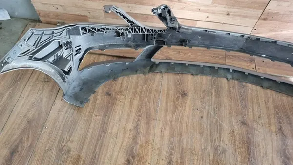 MERCEDES E W212 AMG Voorbumper met sproeiers image 2