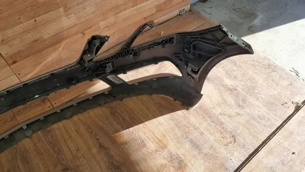 MERCEDES E W212 AMG Voorbumper met sproeiers image 3