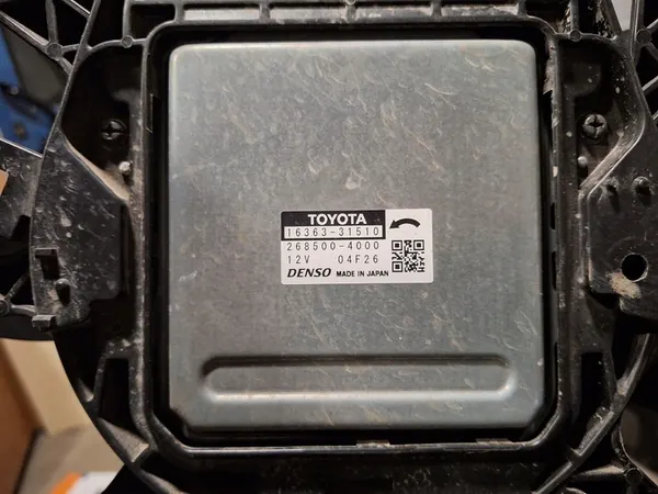 Toyota Camry RAV4 Fläkt 2017+ 16363-31510 image 2