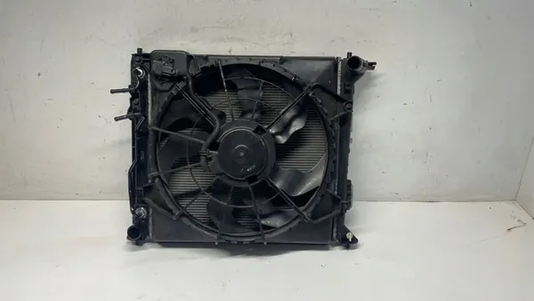 KIA SPORTAGE IV 2.0 CRDI Vesijäähdytin Tuuletin 15-21 OEM image 5