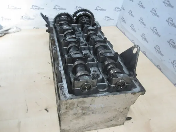 Vito Sprinter 2.2 CDI Complete Cylinder Head A6110105020 image 4