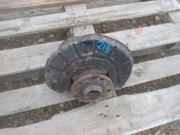 OEM zwrotnica z piastą prawy przód prawa przednia audi a3 8p opelaudi image 2