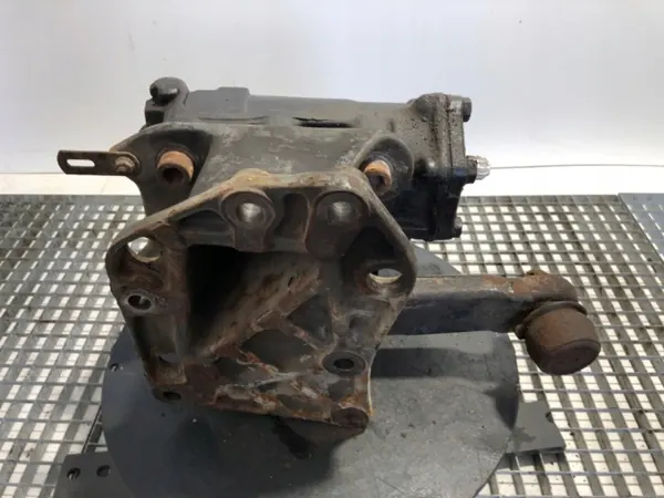 Cremallera OEM 98411 para Volvo FH12 379CV Tractor image 6
