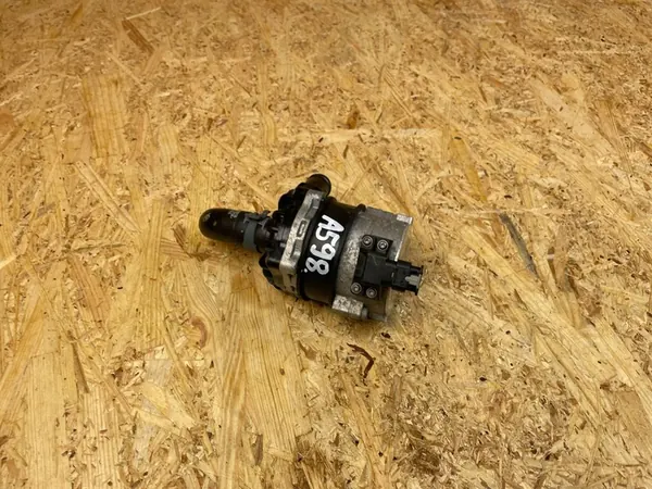 Extra vattenpump Audi A4 B9 A5 8W Q5 80A image 2