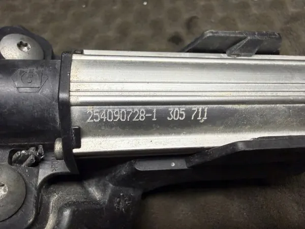 Bevestiging sproeier rechts Peugeot 9680741980 image 3