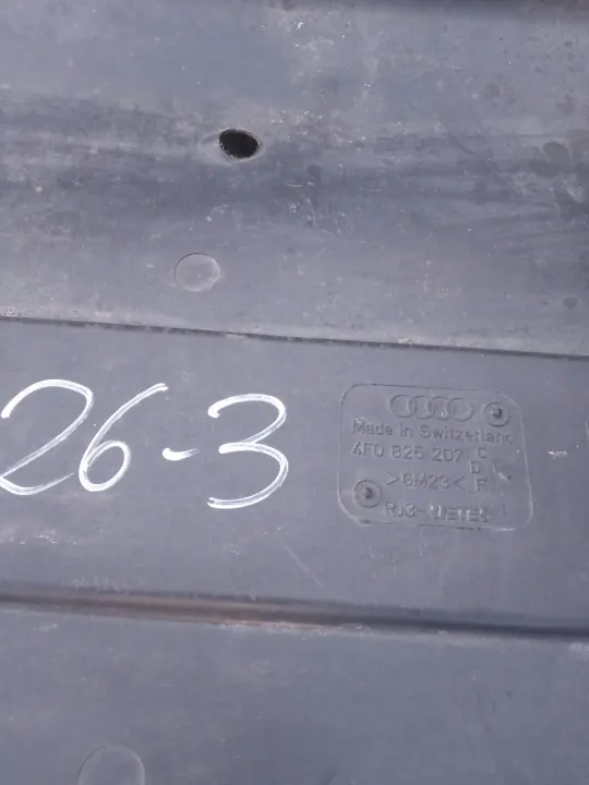 Audi A6 C6 Guardabarros izquierdo OEM 4F0825207D - Usado image 8