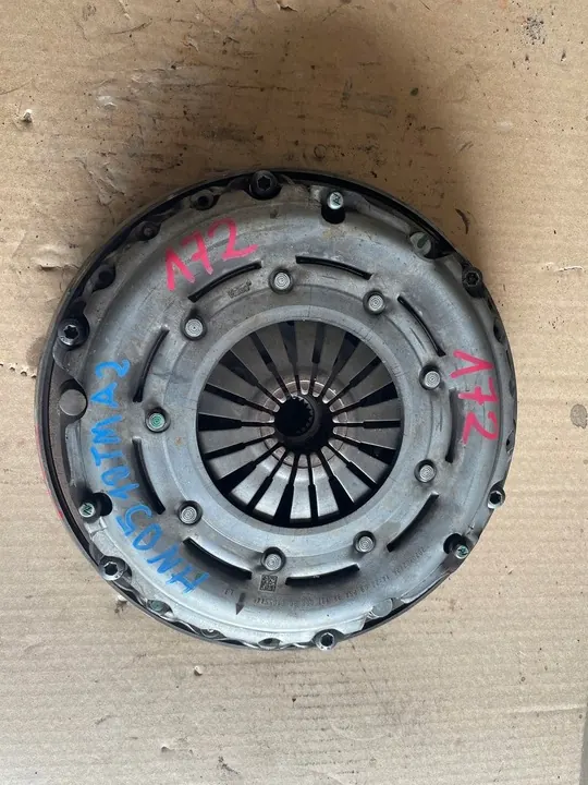 Peugeot OE 9813701180 Kaksoismassaväkä image 3