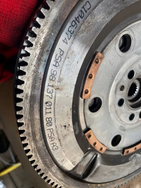 Peugeot OE 9813701180 Kaksoismassaväkä image 6