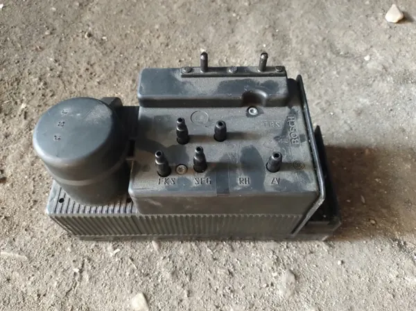 Bomba de cierre central Mercedes-Benz OEM 1408003148 image 2
