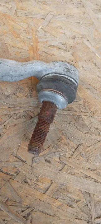 BMW Spurstangenkopf OEM G30/G31 Links - Gebraucht image 4