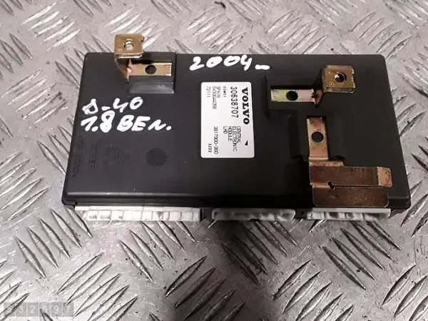 2003 Volvo S40 ECU 1800 Essence 30638707 image 2