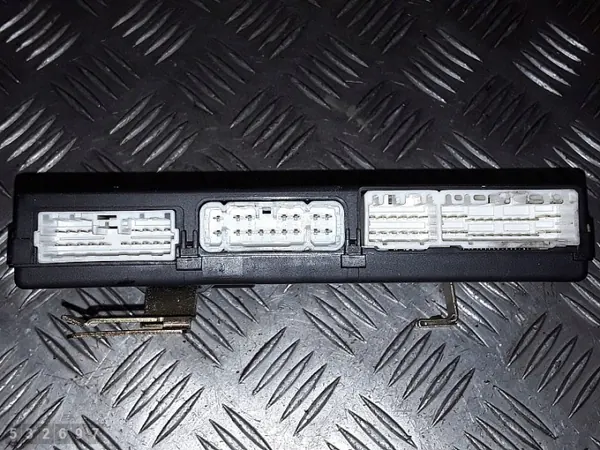 2003 Volvo S40 ECU 1800 Essence 30638707 image 3