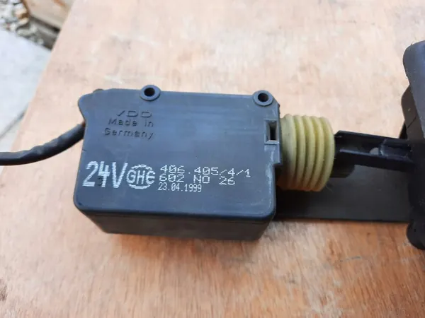 VDO 406.405 Actuador de cerradura de puerta - Usado image 3
