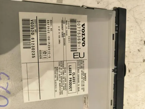 Changer CD Volvo OEM 307753691 pour V70 II SW image 4
