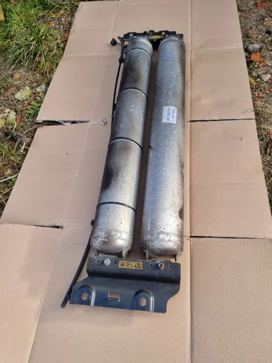 Ilmajousitussäiliö OEM 68264595AB Dodge RAM:lle image 3