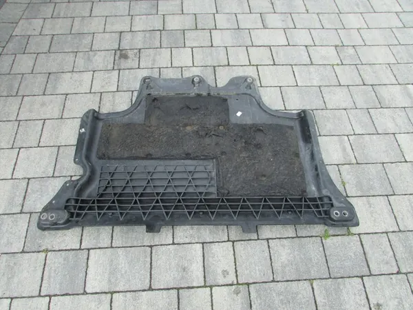 VW TIGUAN SKODA KODIAQ SEAT AUDI Q3 Motorplåt 5QF825901A image 2