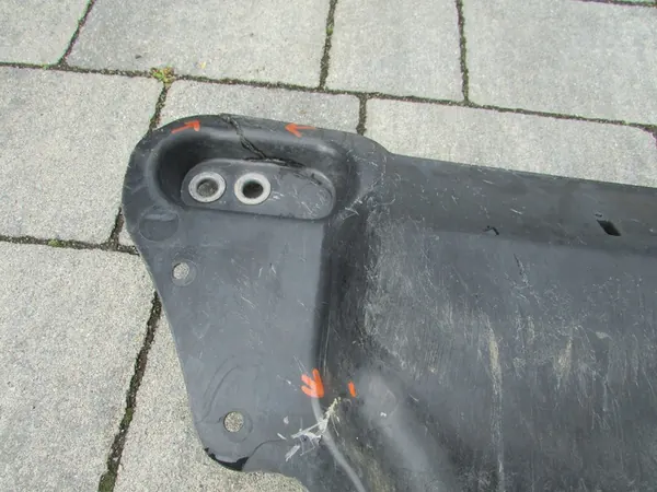 VW TIGUAN SKODA KODIAQ SEAT AUDI Q3 Motorplåt 5QF825901A image 3