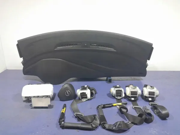 OEM Lochow-327727- Opel Astra V Dashboardconsole image 4