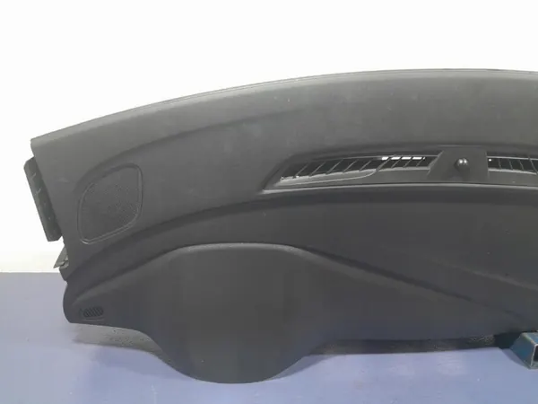 OEM Lochow-327727- Opel Astra V Dashboardconsole image 5