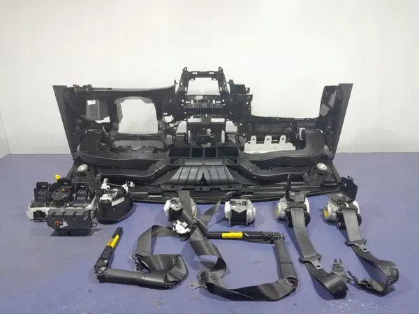 OEM Lochow-327727- Opel Astra V Dashboardconsole image 7
