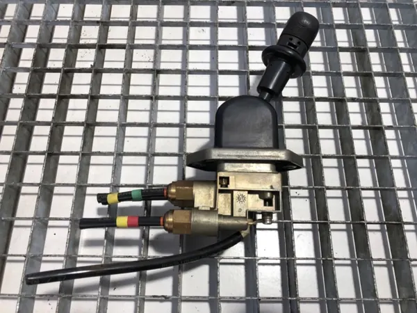 Levier de frein à main OEM 5010260130 Renault Trucks Premium image 3