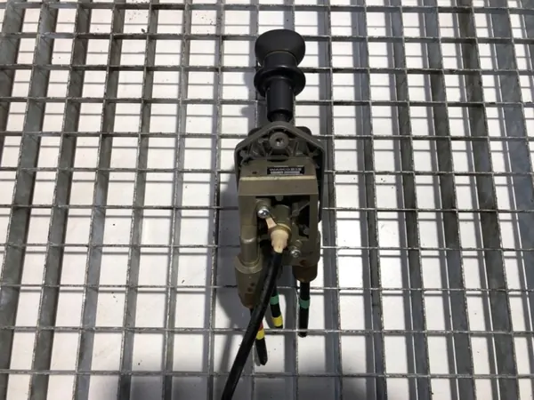 Levier de frein à main OEM 5010260130 Renault Trucks Premium image 4