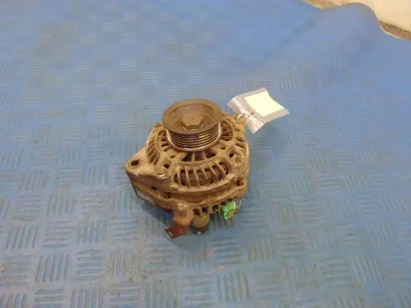 HONDA CIVIC VII 1.4 16V Vaihtovirtageneraattori AHGA50 image 2