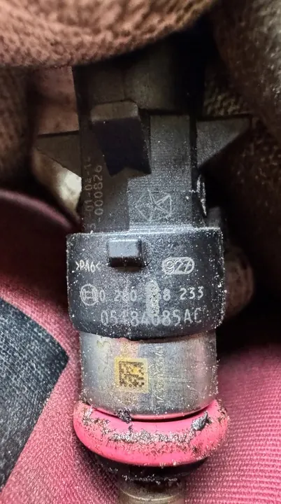 Iniettore carburante JEEP GRAND CHEROKEE WK2 II 3.6 05184085AC image 2