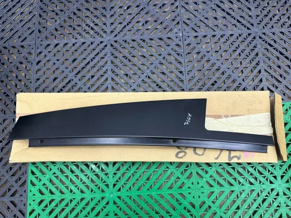 Junta ventana trasera BMW 5 G30 G31 OEM 7336976 image 2