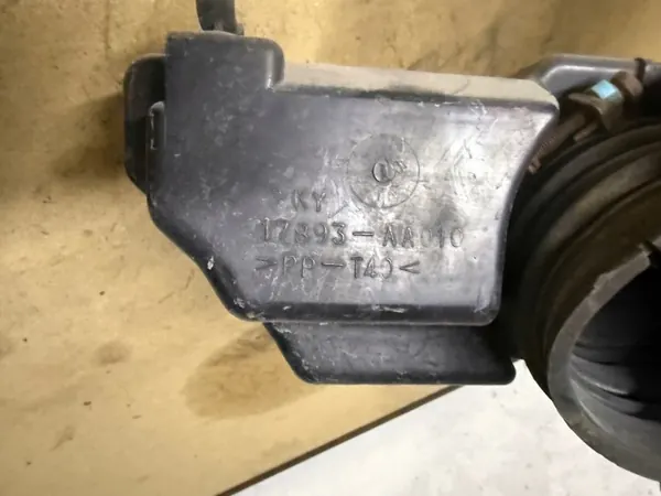 Intake Pipe Toyota Sienna 3.3 03-09 17893-AA010 image 3