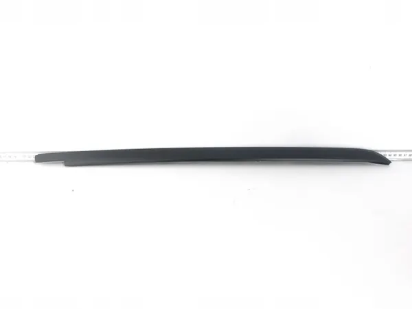 Framruta tätning höger OEM 75535-60040 image 2