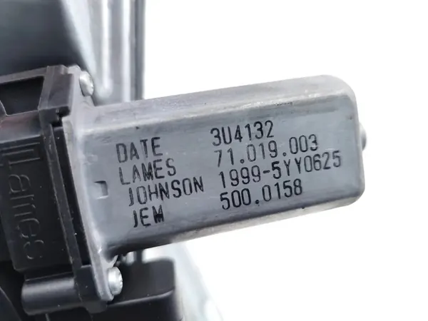 Vauxhall Corsa Sähkökäyttöinen Ikkunannostin Etu Vasemmalle 2019 image 7