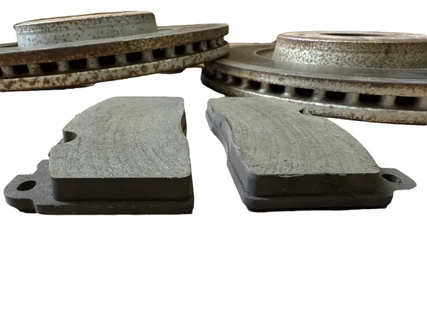 Discos e pastilhas de freio dianteiros AUDI Q5 8R 3.0TDI image 4