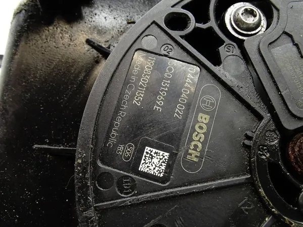 Tanque AdBlue Audi Q3 OEM 5QF131877L - Usado image 7