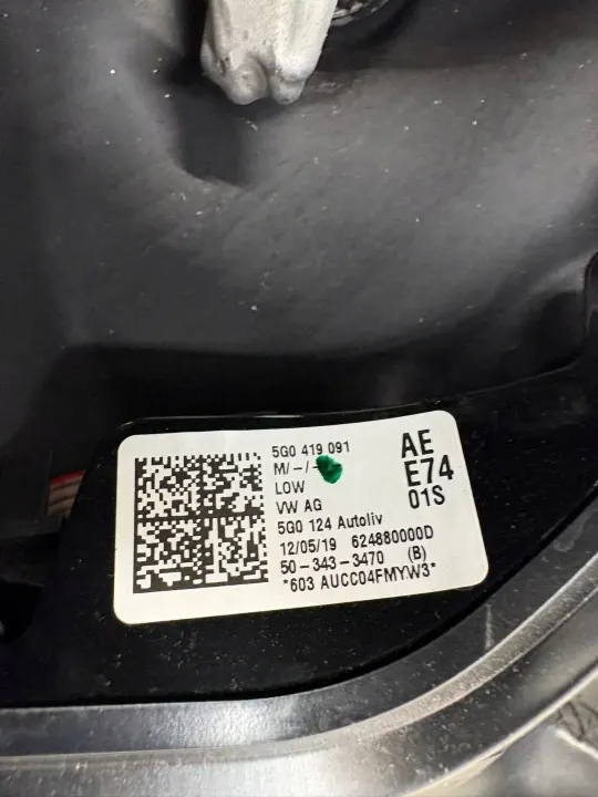 Volante VW Passat B8 OEM 5G0419091AE image 5