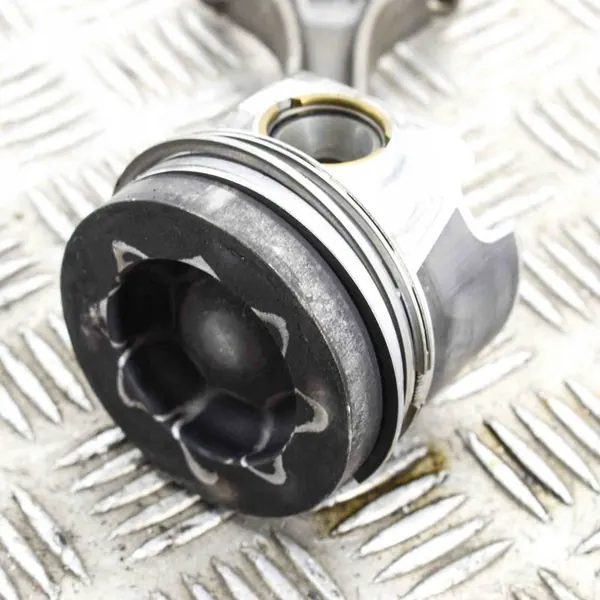 VW TOURAN Kolv 2.0L 103kw 2014 OEM 03L107065J image 4