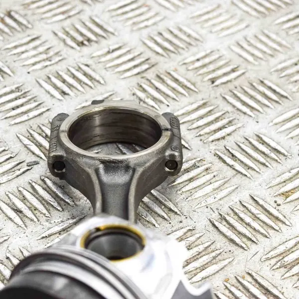 VW TOURAN Kolv 2.0L 103kw 2014 OEM 03L107065J image 5