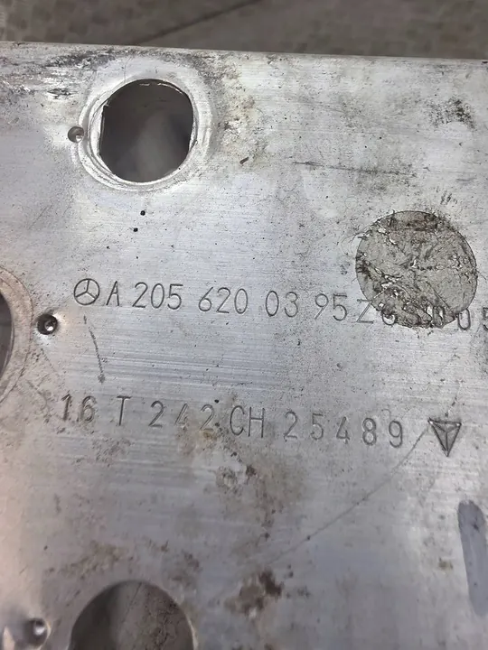 Vasen Puristusalue Mercedes W205 Kombi A2056200395 image 5