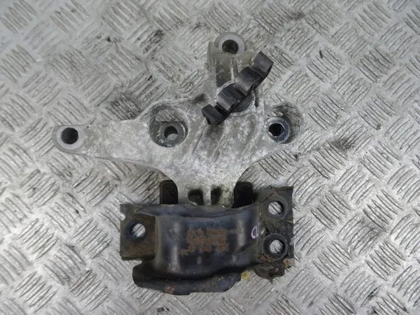 Supporto motore Renault 1.5 DCI 2012-2019 image 2