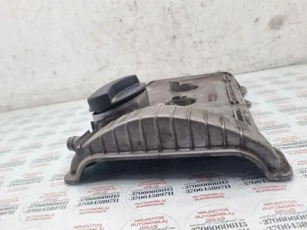 Nockenfolgerabdeckung OEM 078103475G für AUDI A4 image 3