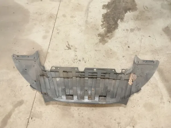 Onderste Bumperafdekking Ford Focus mk3 OEM NBGFDSDVB image 2