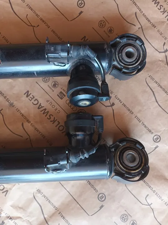 AUDI A5 8T Ammortizzatori Posteriori Attivi Set 8F0513021D image 4