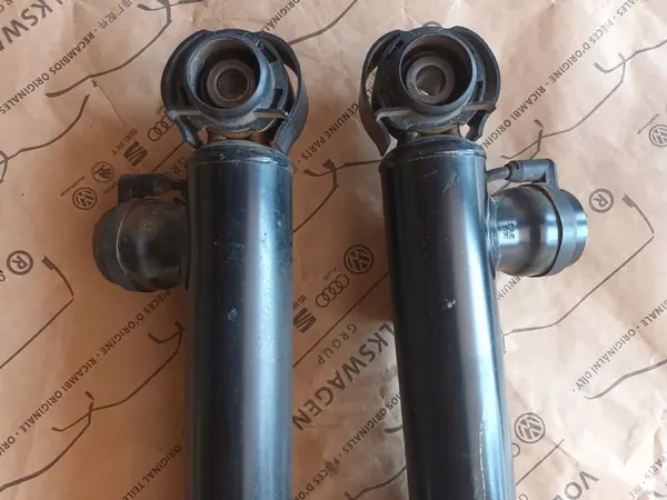 AUDI A5 8T Ammortizzatori Posteriori Attivi Set 8F0513021D image 7