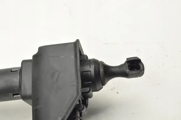 BMW G26 vänster bakluckeaktuator OEM 7487575 image 4