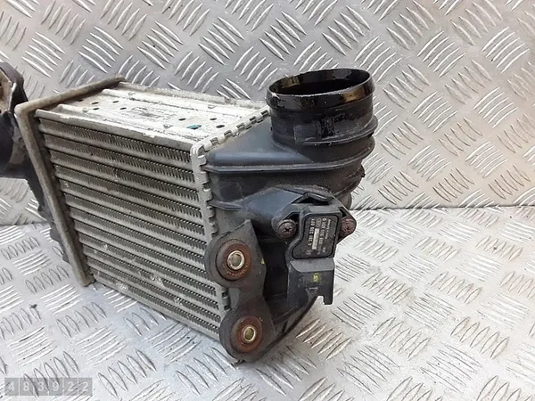 Radiador Audi TT 2004 1800 8N0145803C image 3